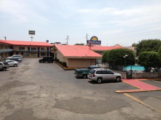 Days Inn South Fort Worth Extérieur photo